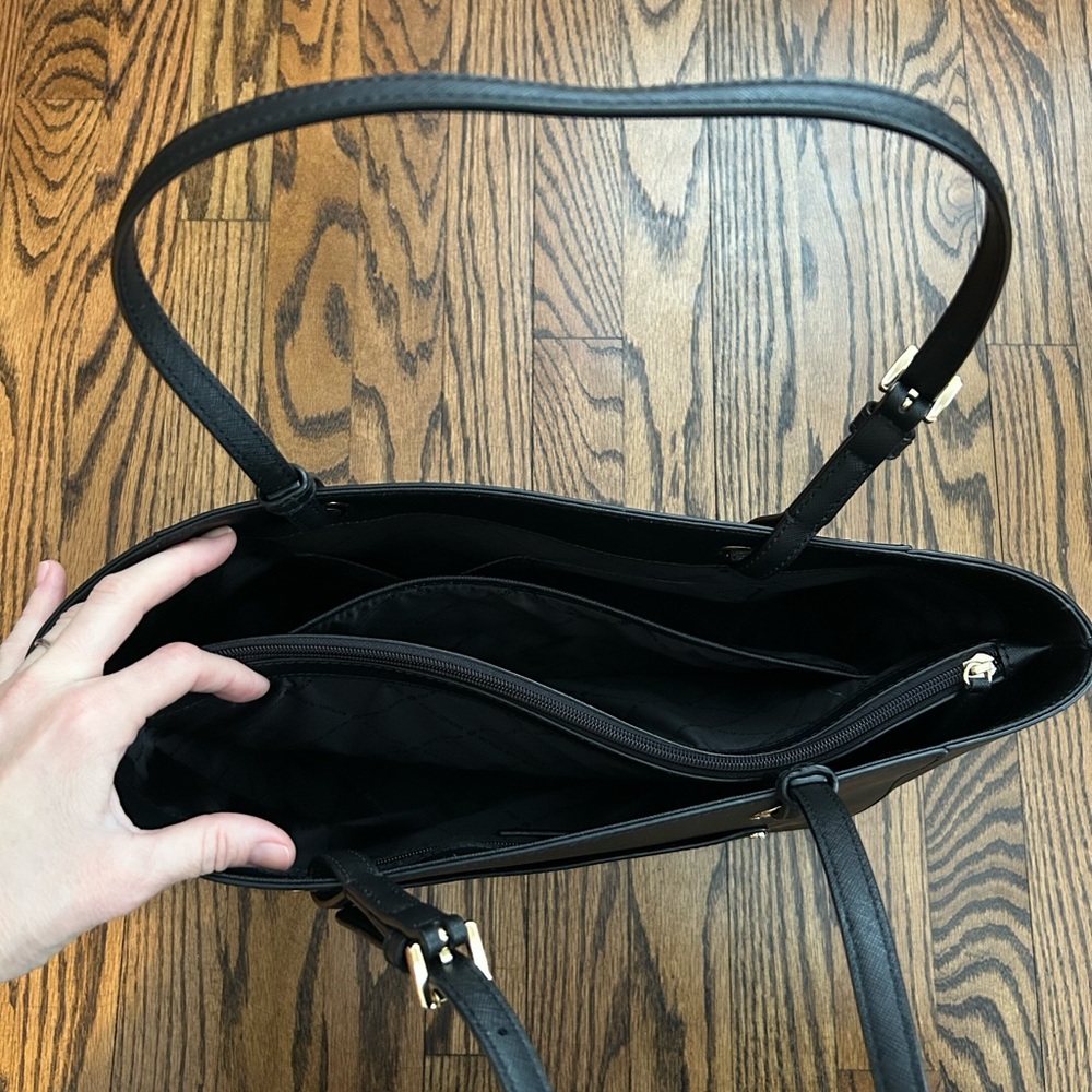 Michael Kors Walsh Medium Saffiano Leather Black Tote - Picture 8 of 12